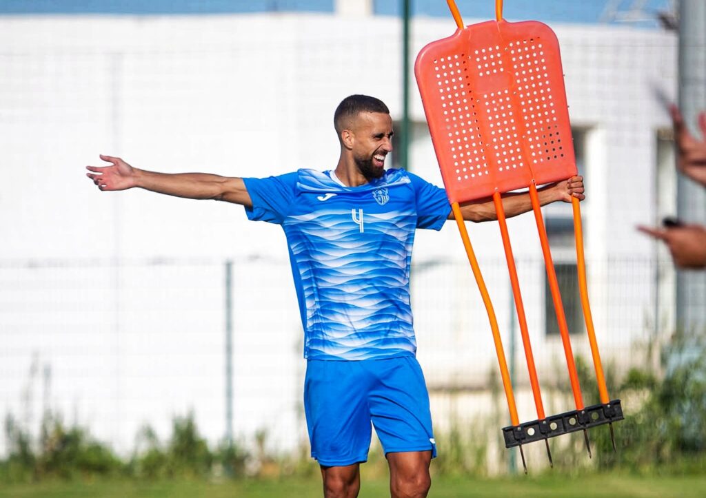 Le Rideau Se Lève sur une Nouvelle Saison de la Pro Ligue Marocaine avec des Ambitions Variées