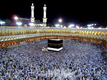 أزيد من 18.5 مليون زائر من خارج السعودية أدوا العمرة والحج خلال 2024