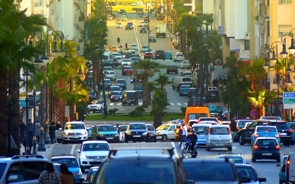 حين تتحول السيارة في طنجة إلى سلاح أبيض!!