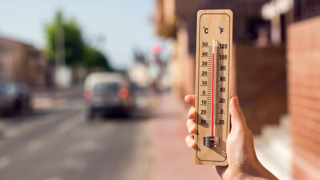تصل لـ 47 درجة.. نشرة انذارية تؤكد استمرار موجة الحرارة إلى غاية يوم الجمعة