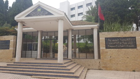 تصريح مديرة أكاديمية طنجة يثير الجدل بعد مقارنتها “تلميذ الريادة” بـ80 آخرين