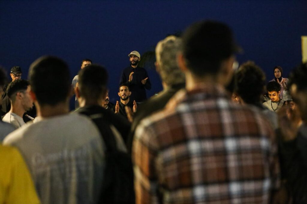 “جيل Z” بين الطموح واللايقين… ما الذي يقلق شباب طنجة فعلا اليوم؟