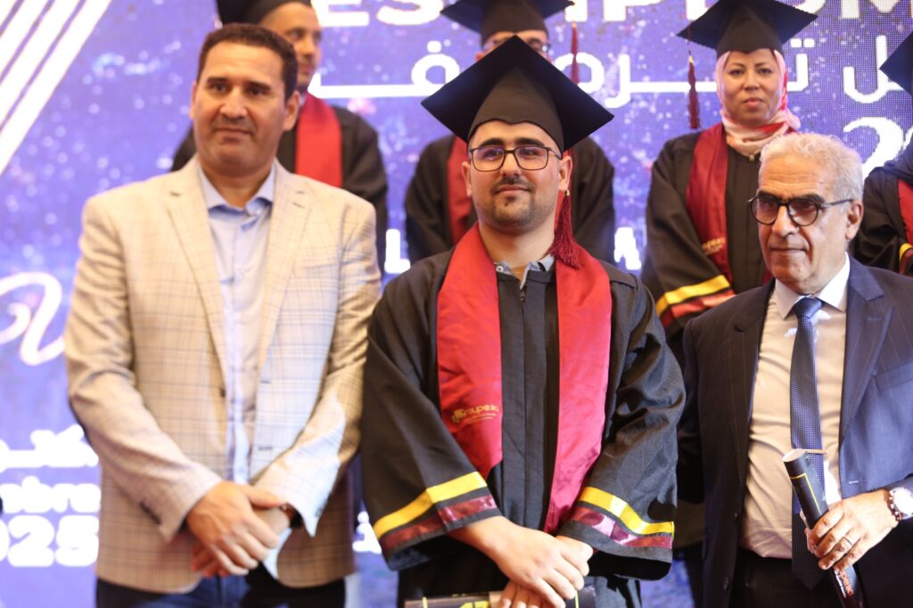 مجموعة معاهد ابن خلدون تحتفي بتخرج الفوج السابع عشر بـ1350 خريجا وخريجة