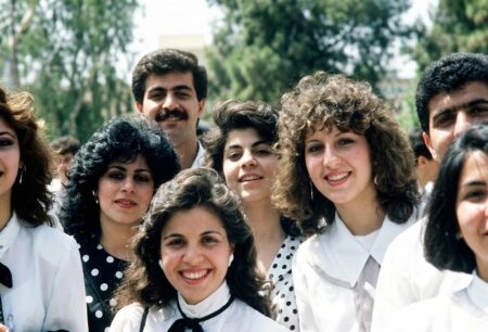 معايير الصحة العالمية تدحض شائعات تصنيف جيل الثمانينات ضمن المسنين