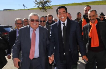 “عراب” الانتخابات يغادر “الحصان” إلى “السنبلة” قبيل تشريعيات 2026