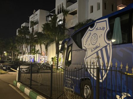 اتحاد طنجة يتحرك قانونيا بعد واقعة مثيرة داخل مقر إقامته