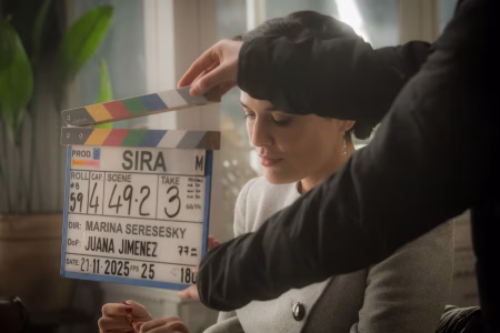 رواية “سيرا” تلهم دراما تلفزيونية تعيد طنجة إلى زمن الخياطات والجواسيس