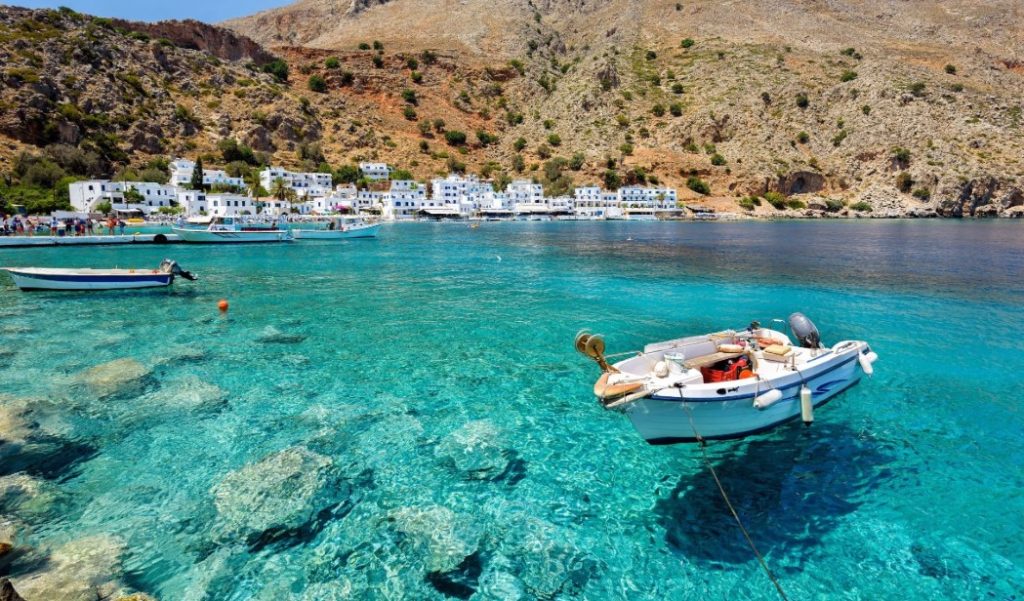 هل صحيح أن المغاربة يدفعون أقل لقضاء عطلتهم بجنوب إسبانيا مقارنة بشمال المغرب؟