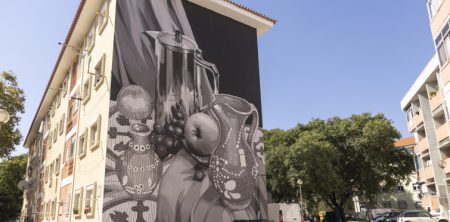 بريشة الغشام.. بصمة طنجاوية على جداريات مهرجان “إنفينيتو” بالبرتغال