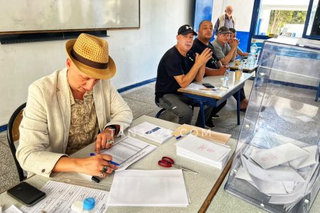 أول أرقام يوم الاقتراع.. 4,23 في المائة من الناخبين صوتوا حتى العاشرة صباحا
