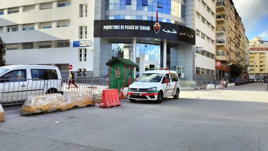 مالكة شقة تستعين بغريب لطرد مكتريتين.. والأمن يتدخل