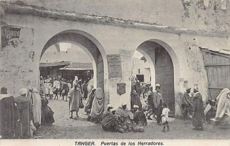 ابواب طنجة العتيقة – الحلقة 8 – باب التوام أو باب السمارين