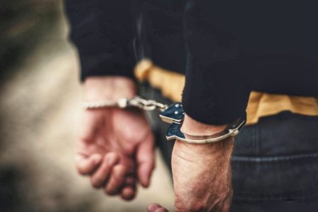 طنجة.. توقيف مواطن عماني مبحوث عنه دوليا بتهمة النصب والاحتيال