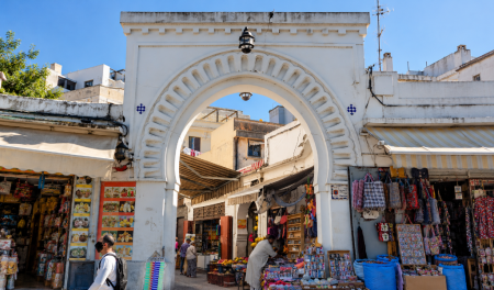 ابواب طنجة العتيقة – الحلقة 9- أبواب فندق أو رحبة الزرع