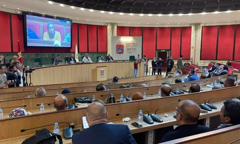 من يعرقل ملفات تخطيط الطرق بالقصر البلدي بطنجة؟.. تأجيلات تربك الاستثمار العقاري