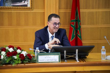 الوالي التازي يشيد بمواكبة مجلس الجهة للمشاريع الكبرى ويدعو إلى جهوية تقاس بالنتائج