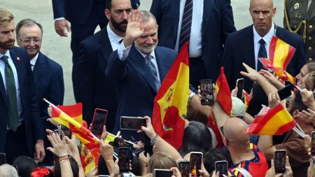 تحالف اليسار يدين زيارة العاهل الإسباني إلى سبتة ويستغرب الصمت الحكومي